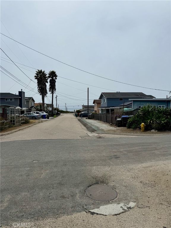 Image 18 of property listing at 401 Tahiti, Morro Bay, CA 93442