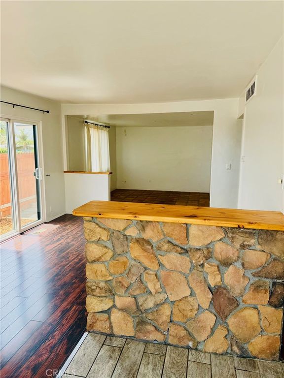 Image 5 of property listing at 401 Tahiti, Morro Bay, CA 93442