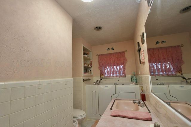 1515 Dalhart Street, Wellington, TX 79095