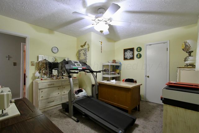 1515 Dalhart Street, Wellington, TX 79095