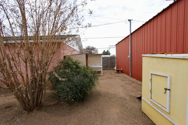 1515 Dalhart Street, Wellington, TX 79095