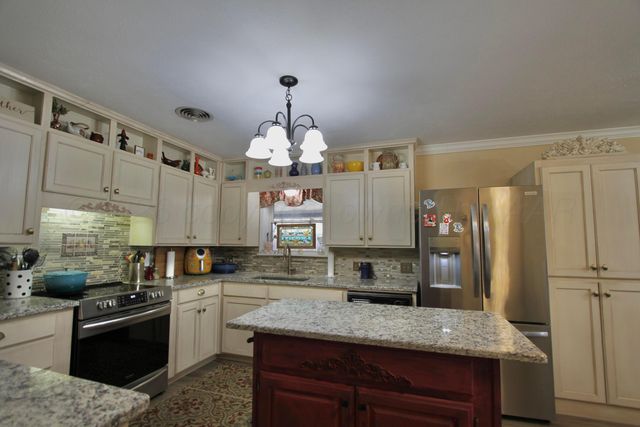 1515 Dalhart Street, Wellington, TX 79095