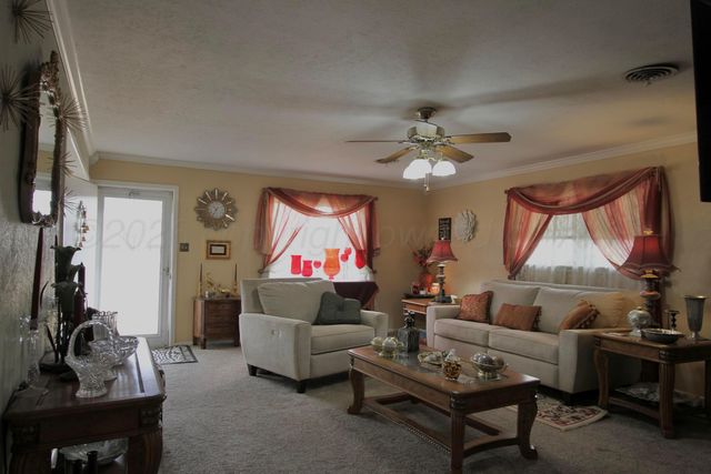 1515 Dalhart Street, Wellington, TX 79095