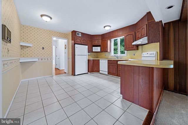 21 BROOKLET DR, Wilmington, DE 19810