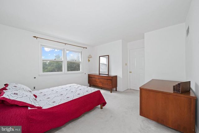 21 BROOKLET DR, Wilmington, DE 19810
