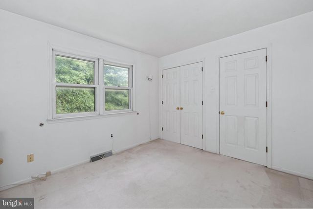 21 BROOKLET DR, Wilmington, DE 19810