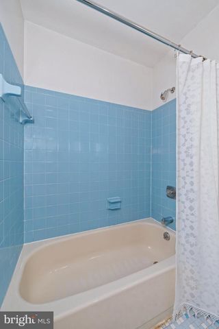 21 BROOKLET DR, Wilmington, DE 19810
