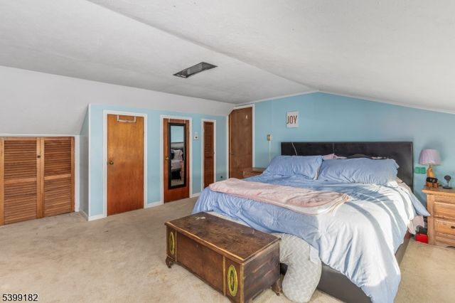 98 Wortylko St, Carteret Boro, NJ 07008