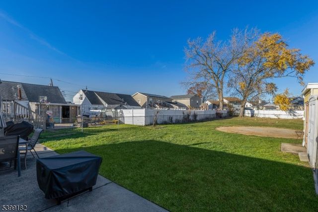 98 Wortylko St, Carteret Boro, NJ 07008