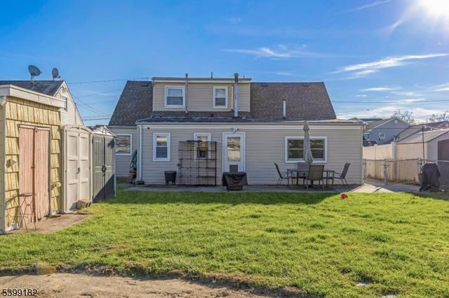 98 Wortylko St, Carteret Boro, NJ 07008