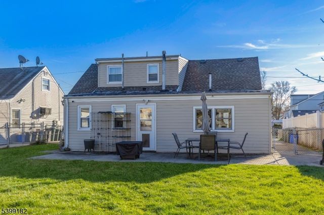 98 Wortylko St, Carteret Boro, NJ 07008