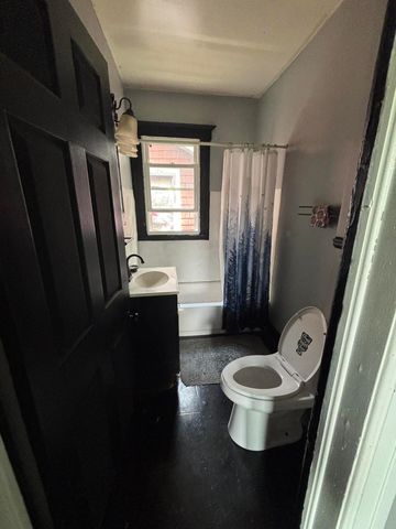 90 North Avenue, Highland Park City, MI 48203