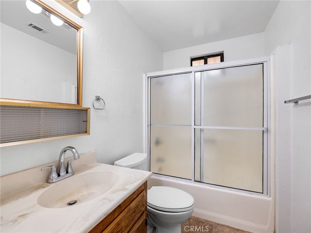 7485 Glider Avenue, Hesperia, CA 92345