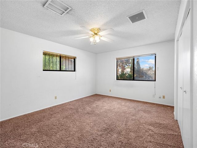 7485 Glider Avenue, Hesperia, CA 92345