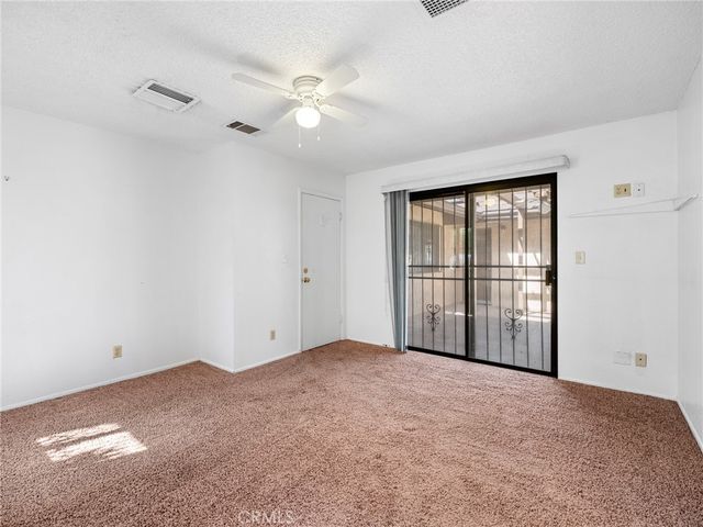 7485 Glider Avenue, Hesperia, CA 92345