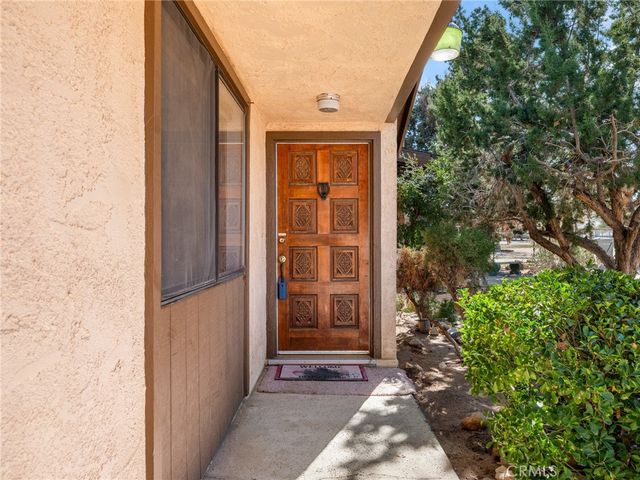 7485 Glider Avenue, Hesperia, CA 92345