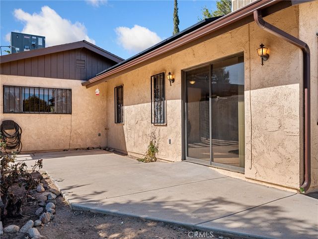 7485 Glider Avenue, Hesperia, CA 92345