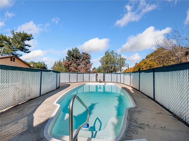 7485 Glider Avenue, Hesperia, CA 92345