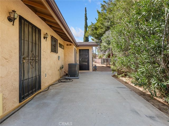 7485 Glider Avenue, Hesperia, CA 92345