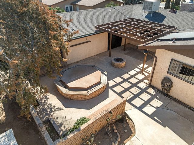 7485 Glider Avenue, Hesperia, CA 92345