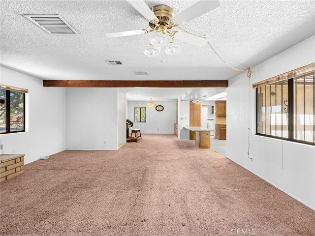 7485 Glider Avenue, Hesperia, CA 92345