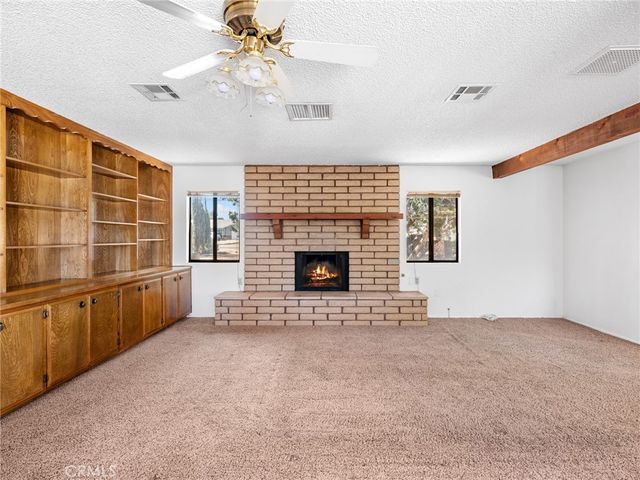 7485 Glider Avenue, Hesperia, CA 92345
