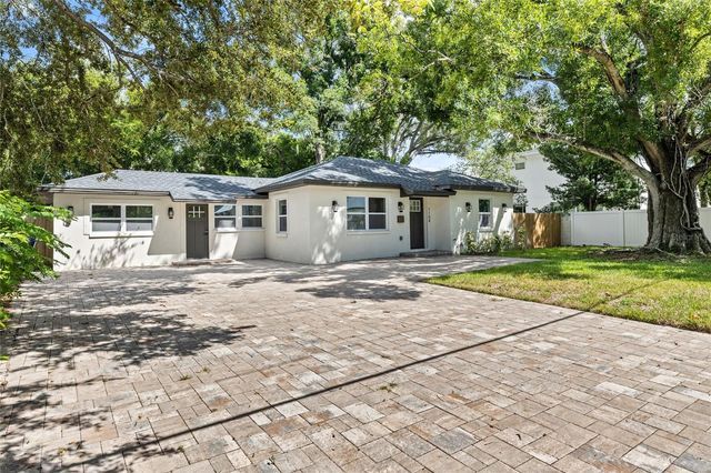 1104 S LOIS AVENUE, Tampa, FL 33629