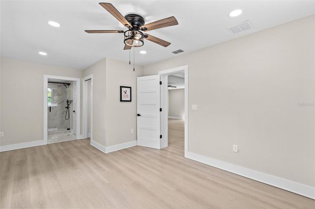 1104 S LOIS AVENUE, Tampa, FL 33629