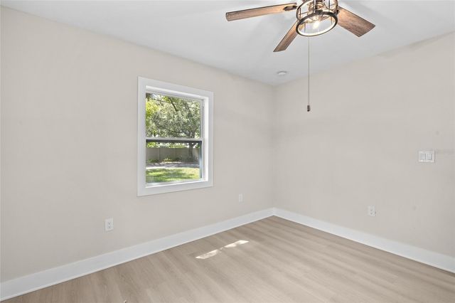 1104 S LOIS AVENUE, Tampa, FL 33629