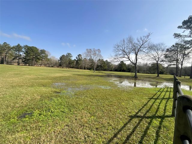 000 Seven Sisters Dr, New Caney, TX 77357