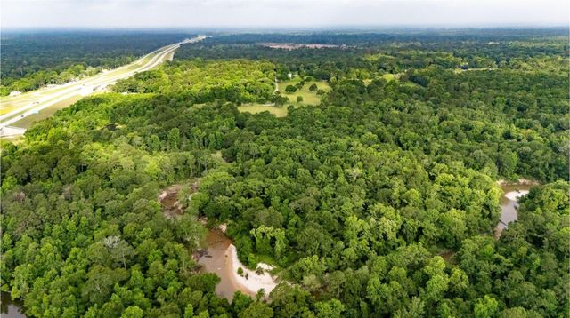 000 Seven Sisters Dr, New Caney, TX 77357