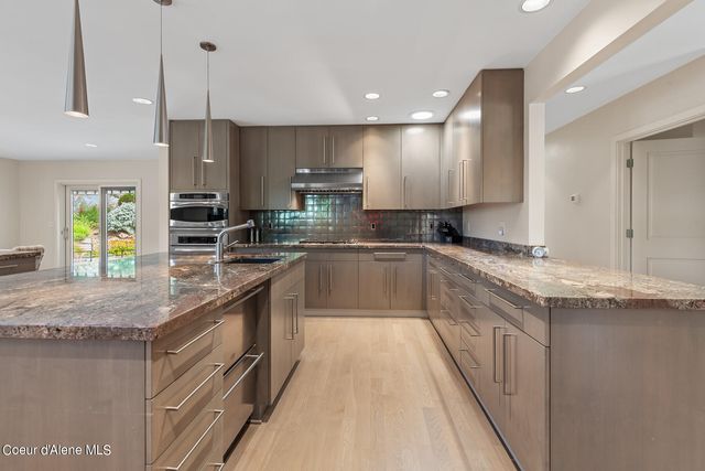 414 Mission Ave, Kellogg, ID 83837