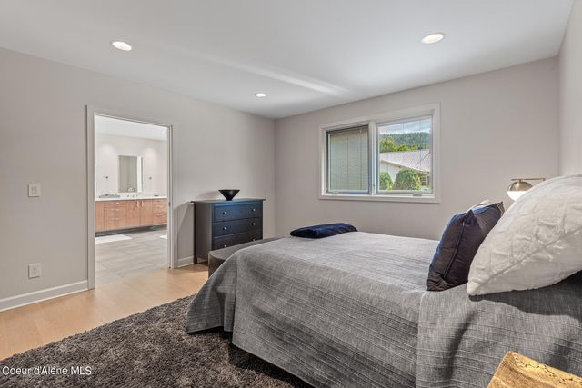 414 Mission Ave, Kellogg, ID 83837