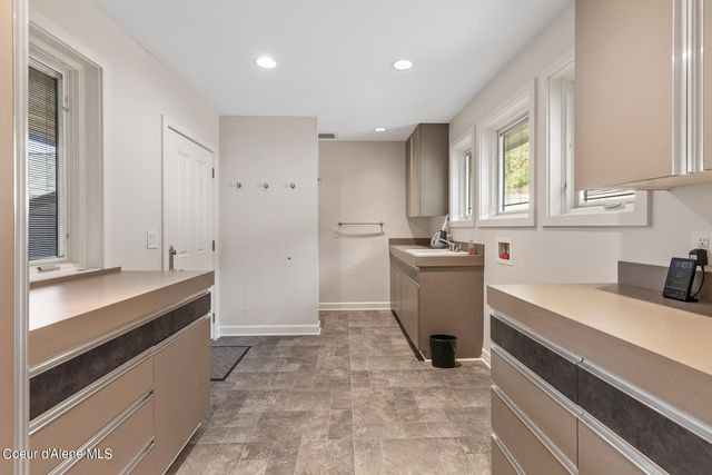 414 Mission Ave, Kellogg, ID 83837