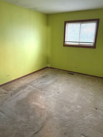 2347 S 17 Avenue, Broadview, IL 60155