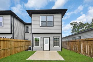 7415 Hezekiah Ln B, Houston, TX 77088