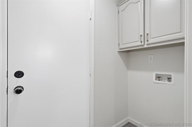 10318 E 116th Street N, Owasso, OK 74021