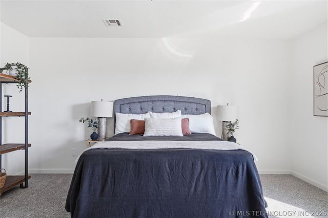 10318 E 116th Street N, Owasso, OK 74021