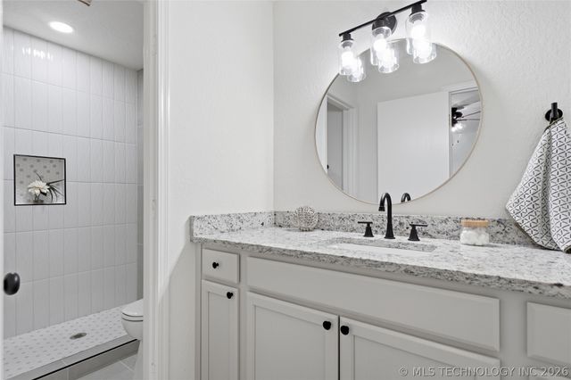 10318 E 116th Street N, Owasso, OK 74021