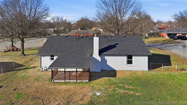 10318 E 116th Street N, Owasso, OK 74021