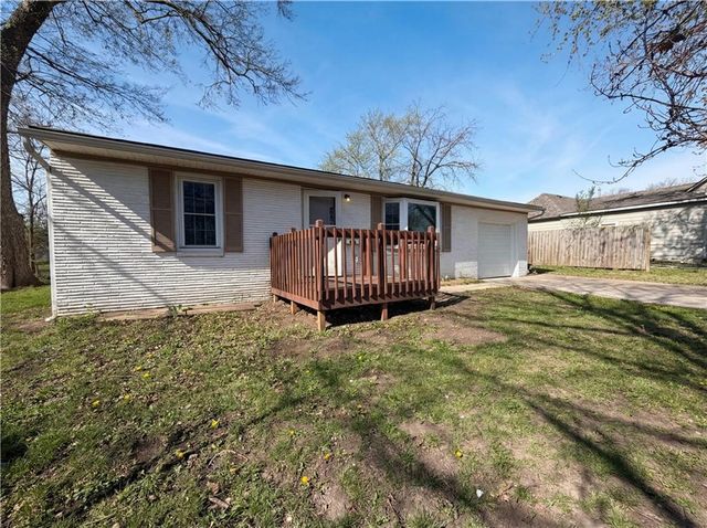 410 B Street, Belton, MO 64012