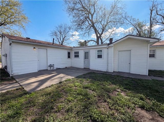 410 B Street, Belton, MO 64012
