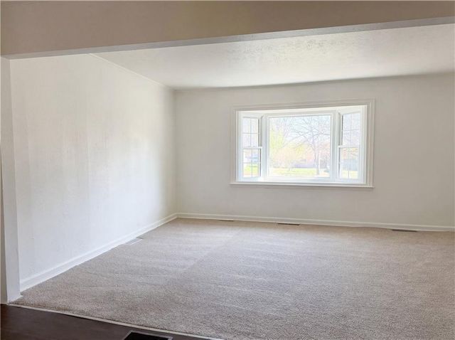 410 B Street, Belton, MO 64012
