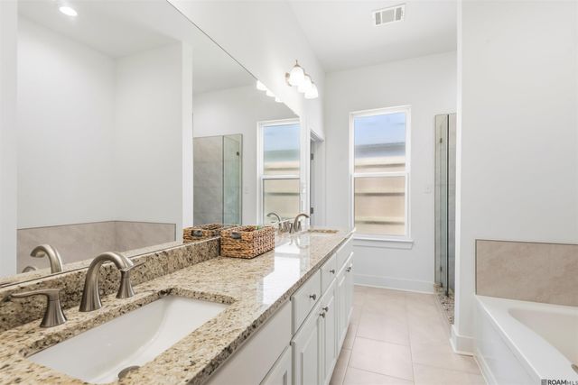 7642 Trail Bend Ave, Baton Rouge, LA 70836