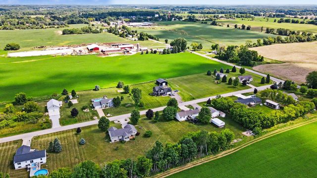 4913 W Daisy Way, Sheridan Twp, MI 49412