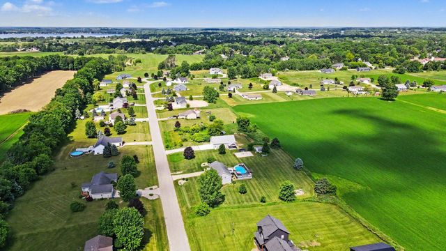 4913 W Daisy Way, Sheridan Twp, MI 49412