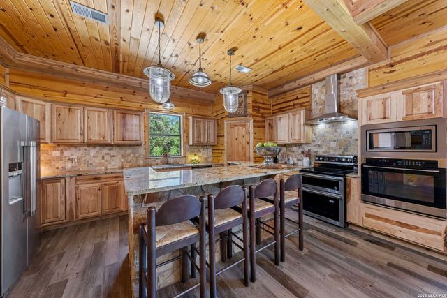 3355 Jim Brite Rd, Pleasanton, TX 78064