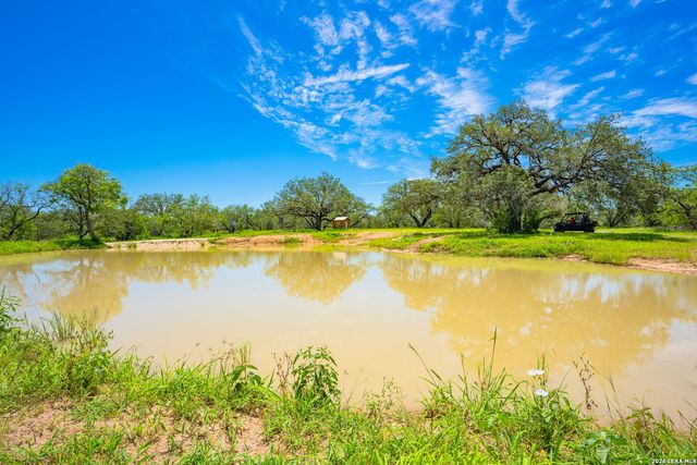 3355 Jim Brite Rd, Pleasanton, TX 78064