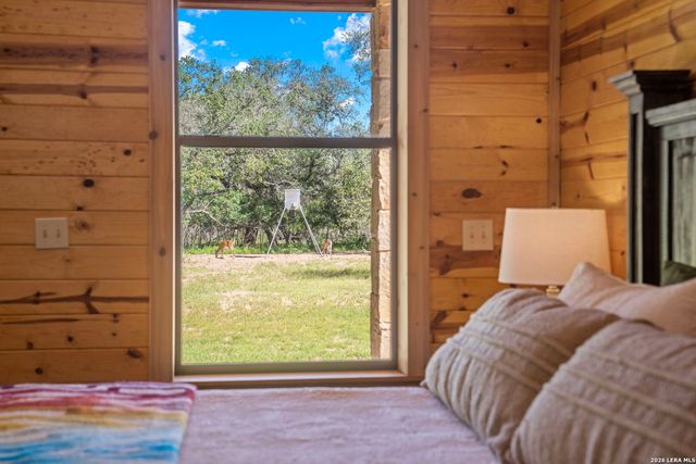 3355 Jim Brite Rd, Pleasanton, TX 78064