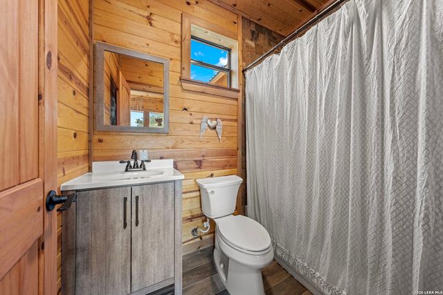 3355 Jim Brite Rd, Pleasanton, TX 78064